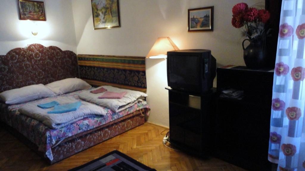 Garibaldi 5 Apartments & Rooms Budapeszt Pokój zdjęcie